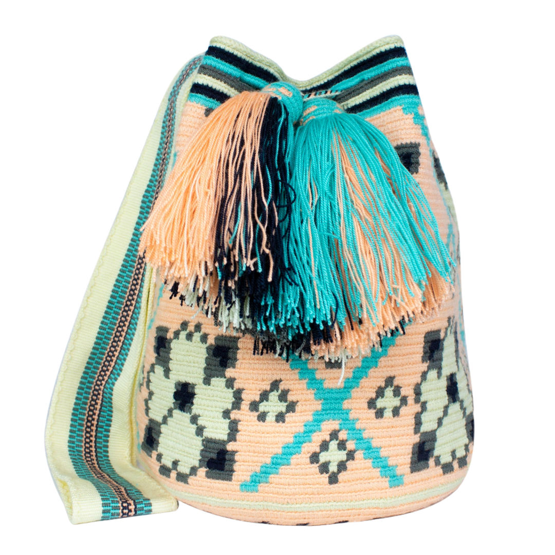 Handmade Pastel Wayuu Bag – Tribal Flower Design